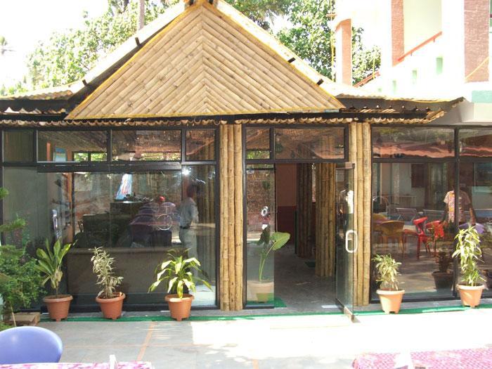Oyo 7216 Kris Resort Goa Eksteriør billede
